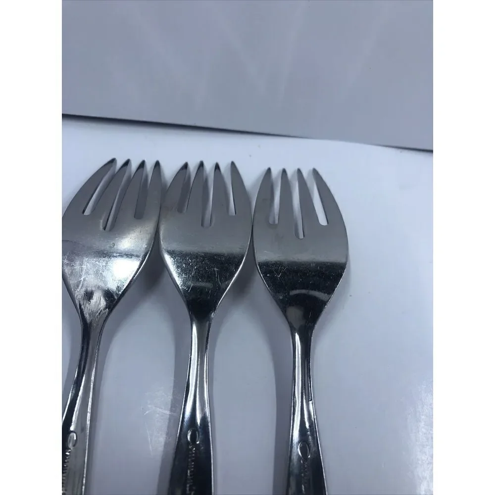 3 pcs Oneida Community Venetia Salad Fork Stainless Steel Burnished Handle. Read